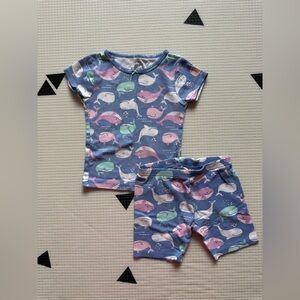 Carters|Baby girl two piece set,Blue Whale novelty print,tee & biker shorts•24M